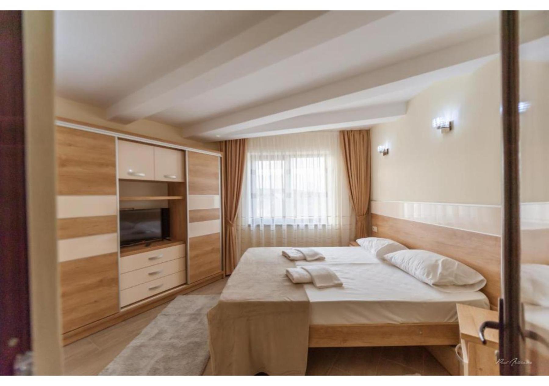Luxury Apartment Piteşti Eksteriør billede
