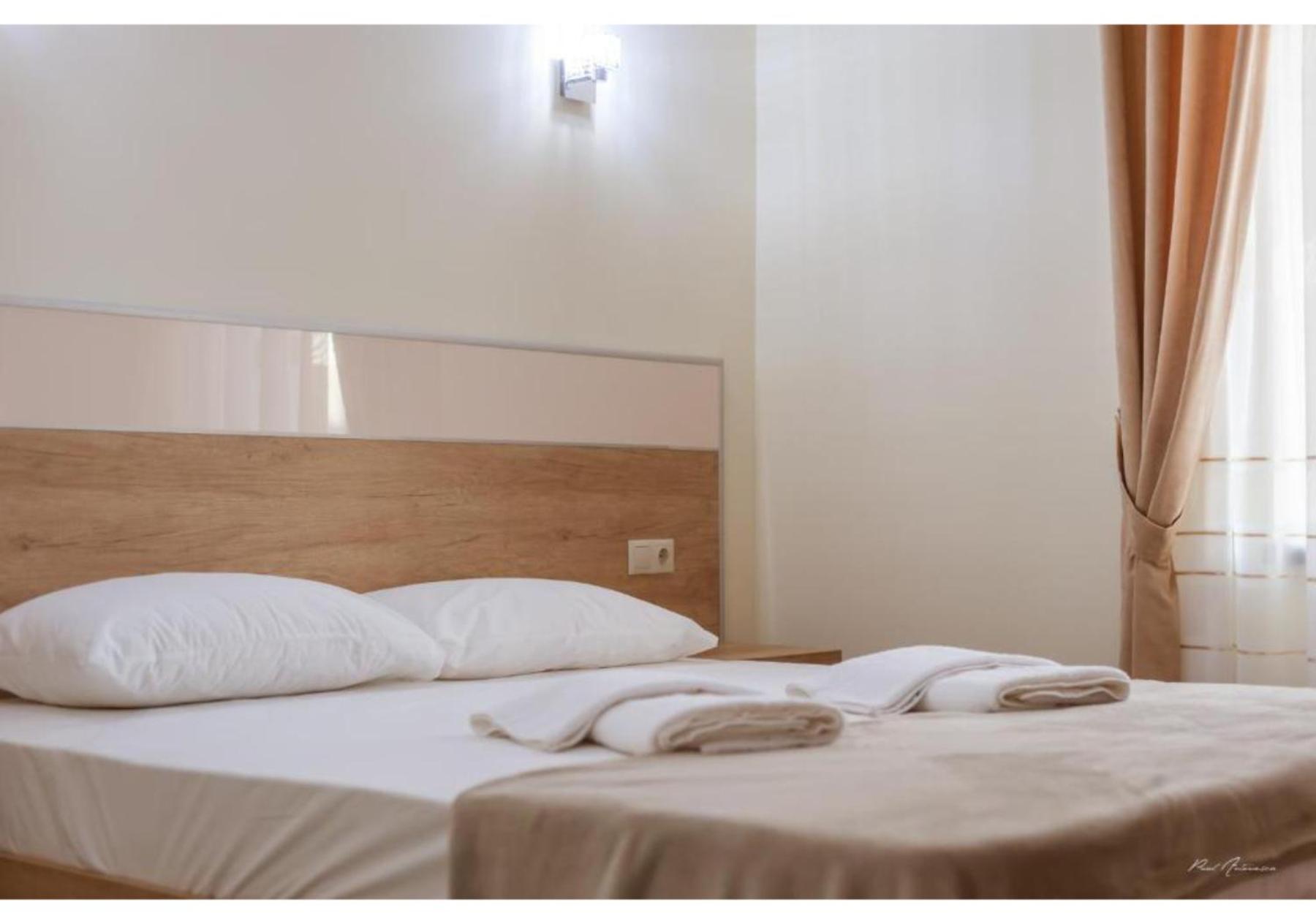 Luxury Apartment Piteşti Eksteriør billede