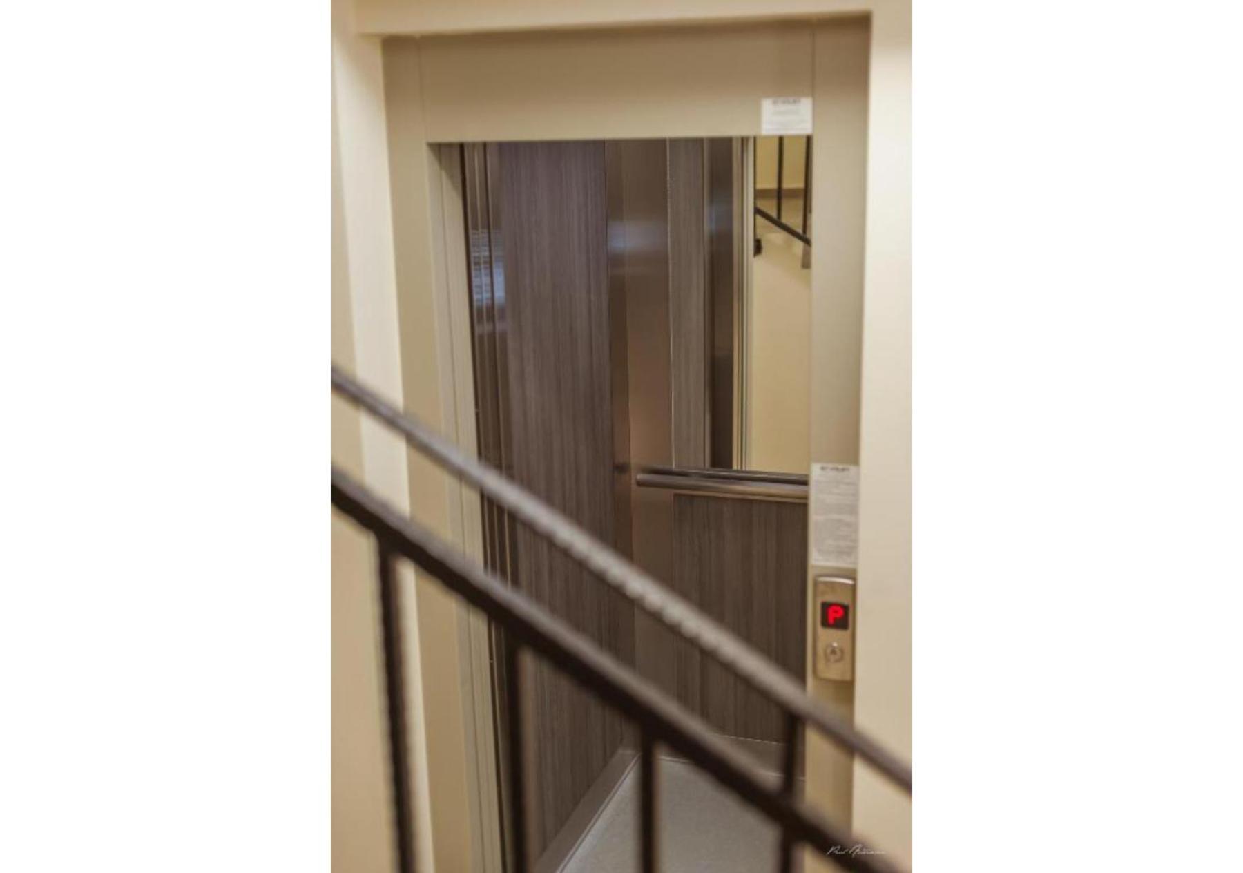 Luxury Apartment Piteşti Eksteriør billede