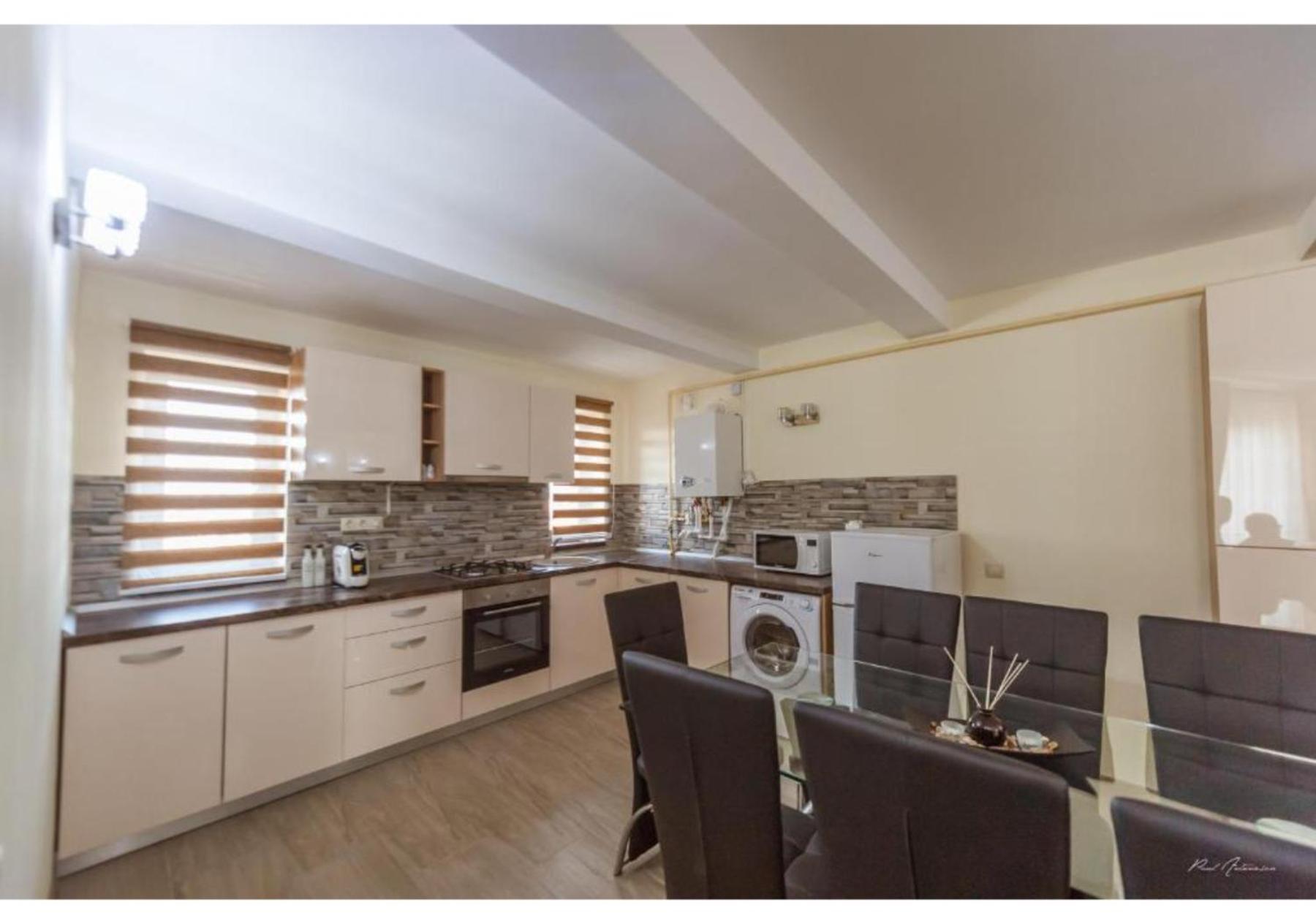 Luxury Apartment Piteşti Eksteriør billede